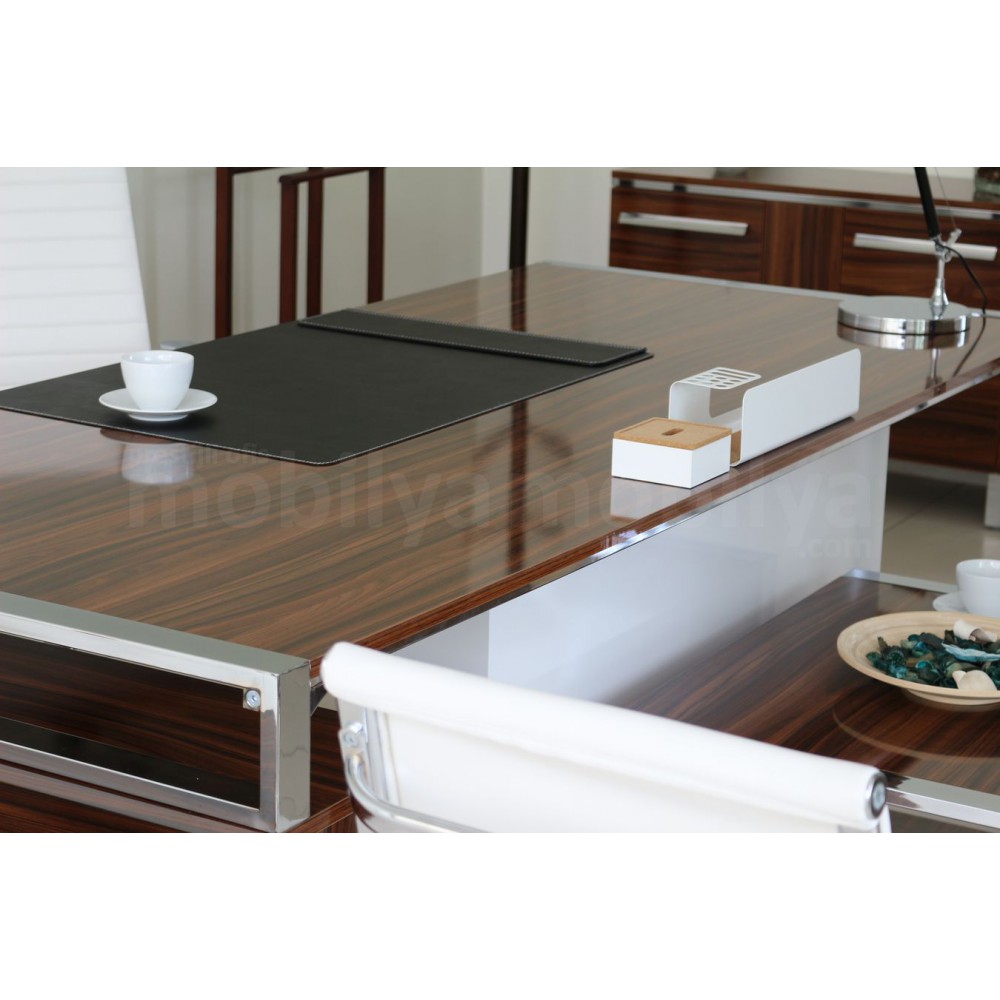 Istanbul Office Executive Team Porsche Land Hg. Okkernoot