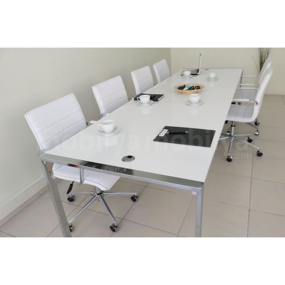 Big Apple Meeting Table